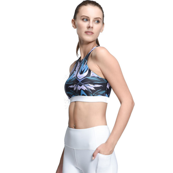 Cropped Women Yoga Bra - Image 3